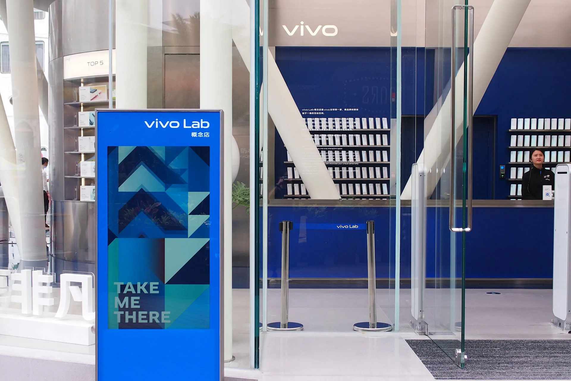 5 Steps to Effective Hospital Digital Signage in the Age of AI